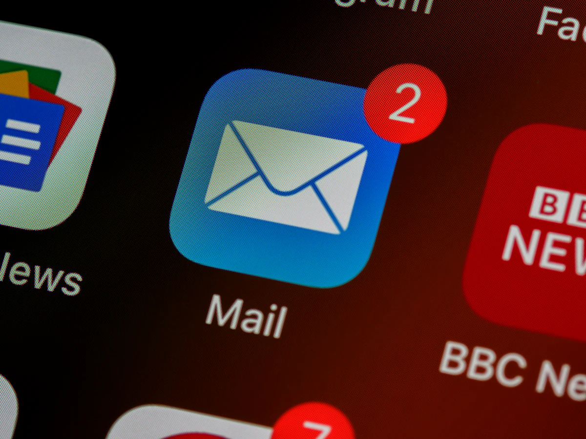 Email Marketing strategy and performance marketing image