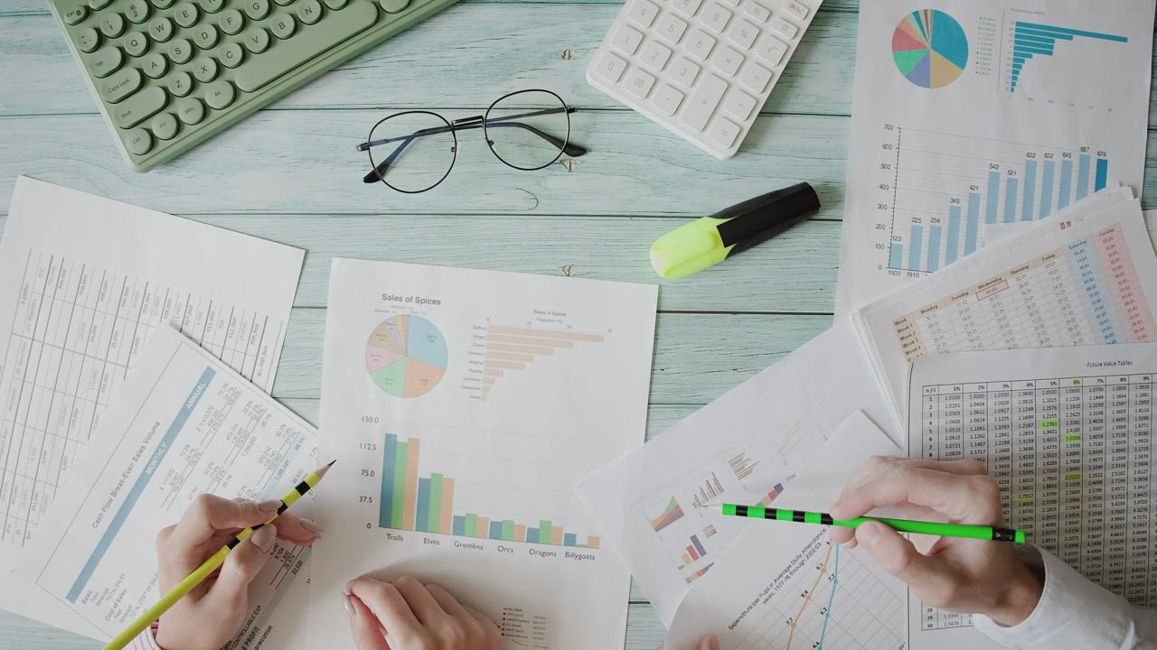Professional consulting session for international business growth